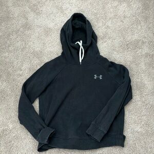 New Black Medium perfect condition Under Armour pullover sweatshirt.